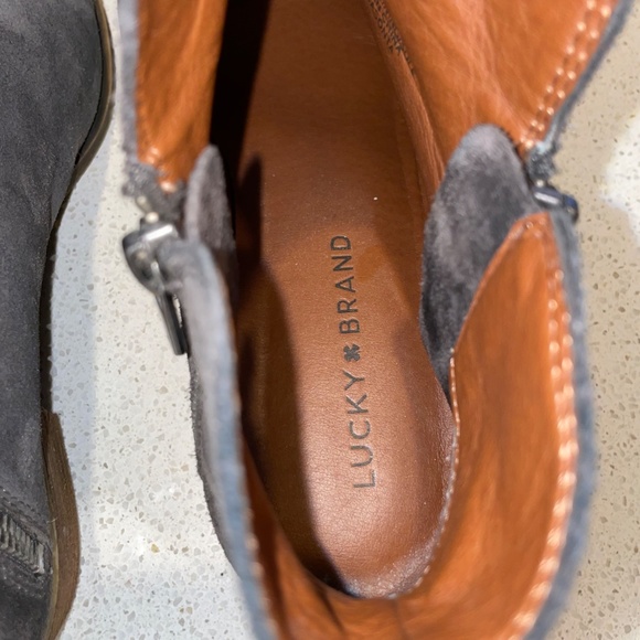 Lucky Brand Basonta Distressed Gray Suede Leather Ankle Bootie Boots Size 7.5 M - Picture 7 of 8